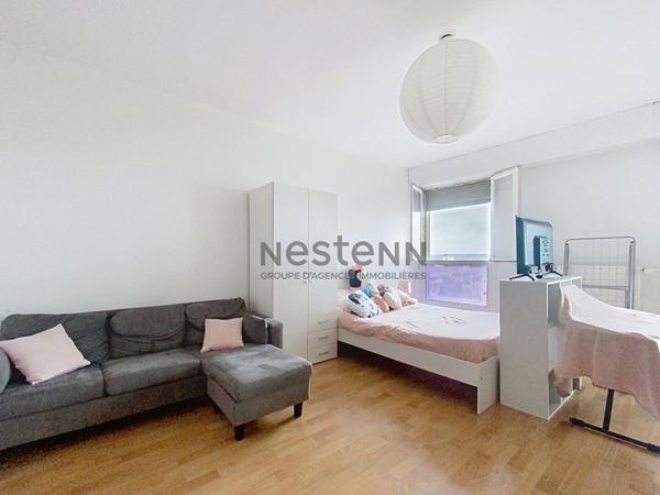 Investissement Limoges. Grand appartement de type 1 avec locataire en place, très bonne rentabilité