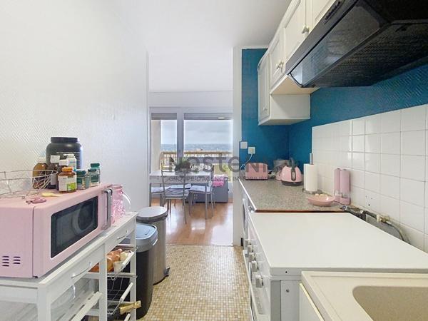 Investissement Limoges. Grand appartement de type 1 avec locataire en place, très bonne rentabilité