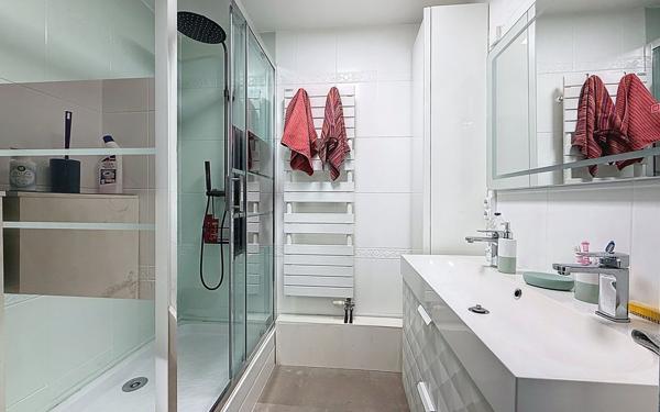 Appartement à vendre    4 pièces • 77,90 m2 Guyancourt