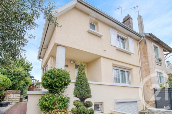 Maison à vendre  6 pièces - 130,97 m2 ST PRIX - 95