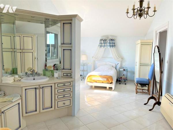 TALMONT SAINT HILAIRE - MAISON