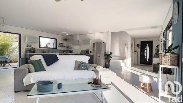 Maison à vendre 6 pièces 135 m² Tournon-sur-Rhône