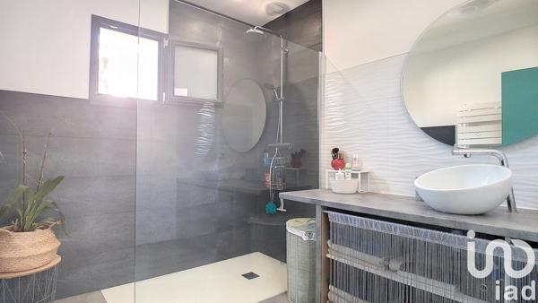 Maison à vendre 6 pièces 135 m² Tournon-sur-Rhône