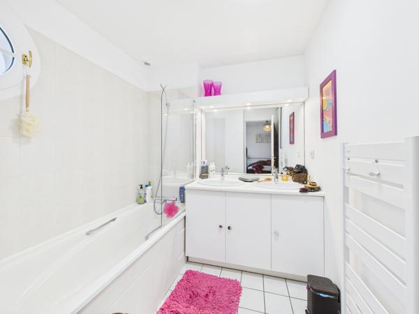 Saint-Pierre-du-Perray (91280) Maison individuelle avec piscine – Golf de Saint-Pierre