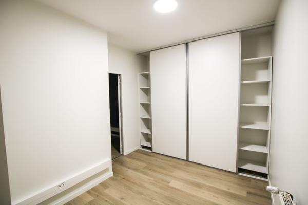 SAINT ANDRE DE CUBZAC - Immeuble Professionnel/ Bureaux - 254 m2 habitables - 9 pièces