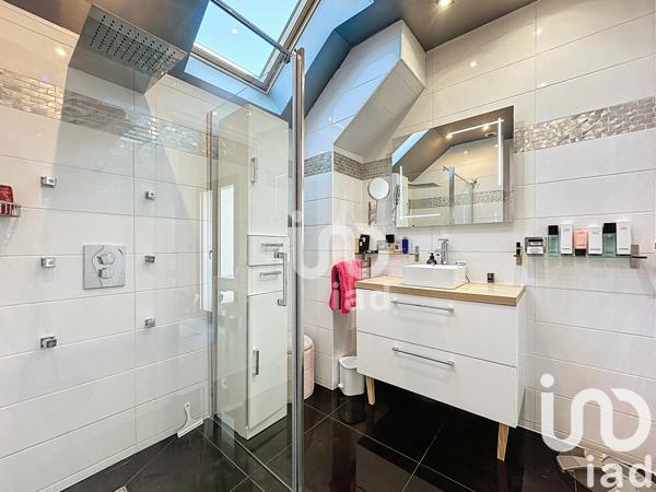 Maison à vendre 7 pièces 198 m² Faverges-Seythenex