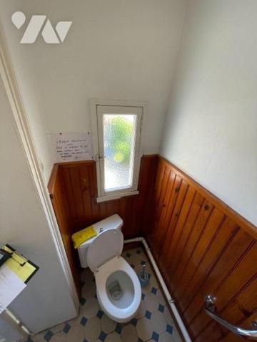 Idéal pour investisseur : En plein Coeur de ville. Immeuble composé de 7 chambres et 2 T1.  ven...