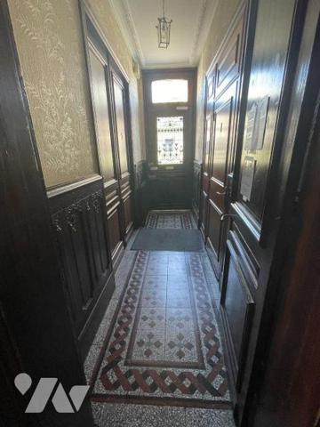 Idéal pour investisseur : En plein Coeur de ville. Immeuble composé de 7 chambres et 2 T1.  ven...