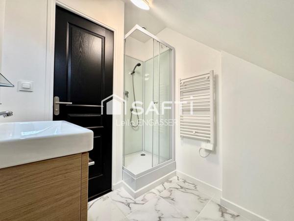 Maison familiale - 4 chambres -Sous sol total - 15 min Houdan