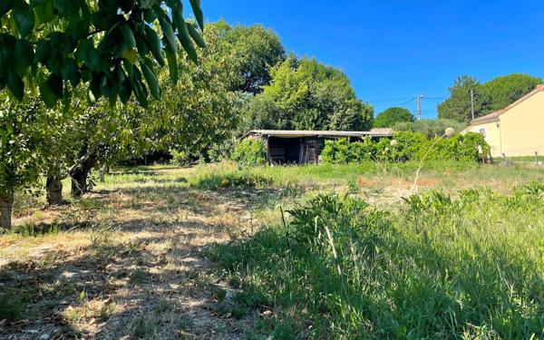 Terrain à vendre    Sauzet