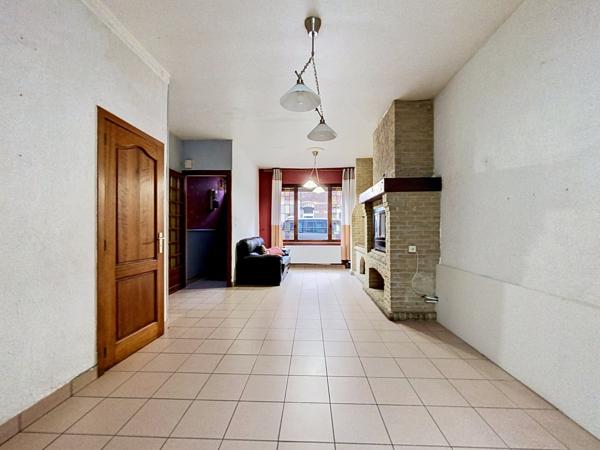 Maison ancienne avec cour, 3 chambres + bureau ARMENTIERES
