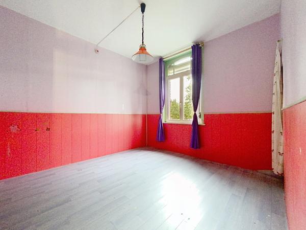 Maison ancienne avec cour, 3 chambres + bureau ARMENTIERES