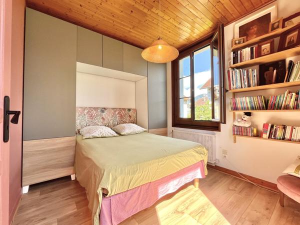 T3 DANS PETITE MAISON VILLE - JARDIN - CAVE