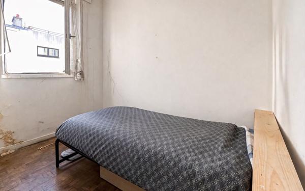 Appartement à vendre    2 pièces • 32,05 m2 Paris 18