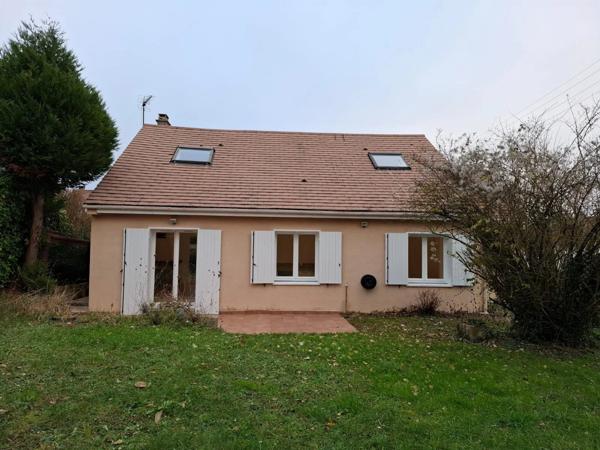 Coulommiers (77120) Maison T6 de 96 m² terrain 585 m² à LA FERTE-GAUCHER 77320