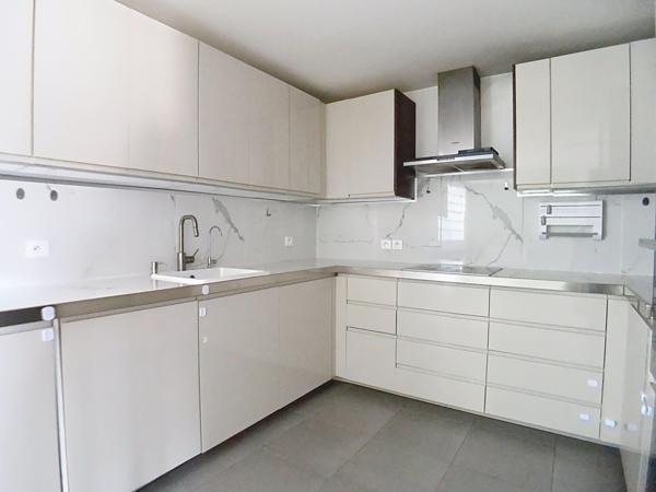 COLOMBES EUROPE – 4 PIÈCES LUMINEUX AVEC TERRASSE