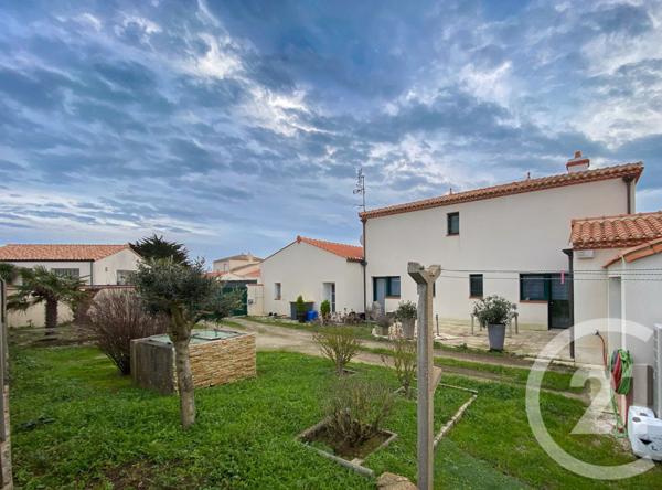 Maison à vendre  7 pièces - 256,95 m2 BREM SUR MER - 85