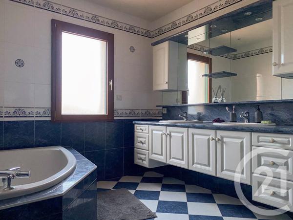 Maison à vendre  7 pièces - 256,95 m2 BREM SUR MER - 85