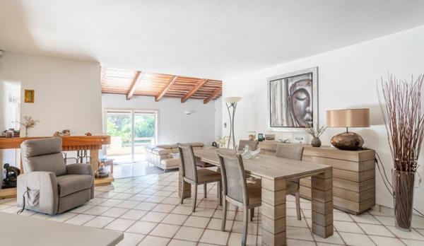 Maison Vitrolles 6 pièce(s) 150 m2