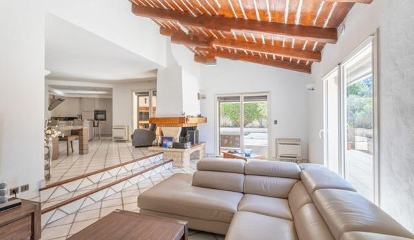 Maison Vitrolles 6 pièce(s) 150 m2