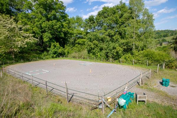 Pau - Pyrénées-Atlantiques - Propriété de 450m2 avec forêt de 20 ha.