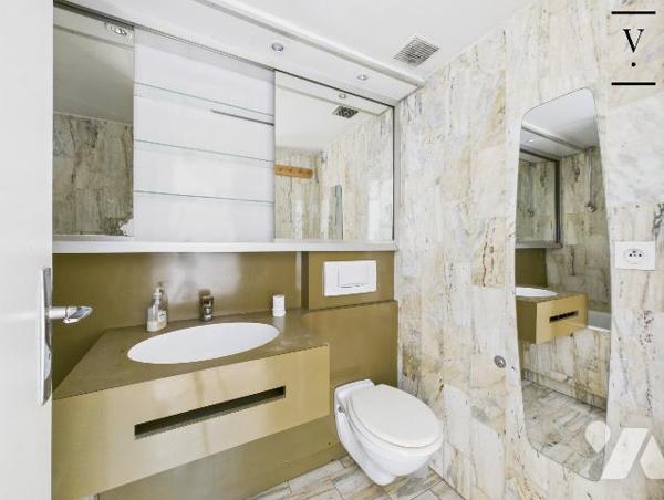 Appartement 2 pièces à rénover – 3e étage avec ascenseur – Quartier Saint-Paul / Marais