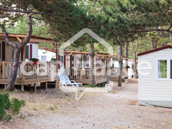 GARD (30) ALES (30100) 30 mn Vente Murs et Fonds de Commerce de Camping saisonnier en Bord de Rivière de 2 hectares .