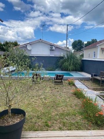 À vendre - Maison individuelle, 4 pièces située à Mont-de-Marsan (40000)