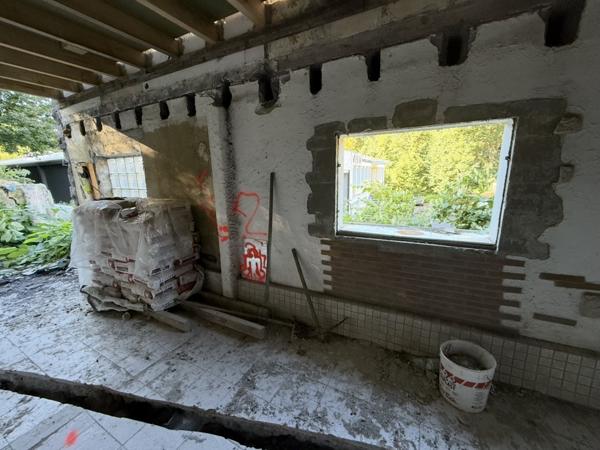 Saint-Étienne (42100) QUARTIER DU BERNAY , PETITE MAISON A RENOVER AVEC JARDIN