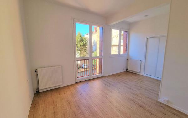 Appartement à louer    1 pièce •  Albi