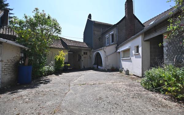 Maison à vendre    7 pièces •  Crécy-en-Ponthieu
