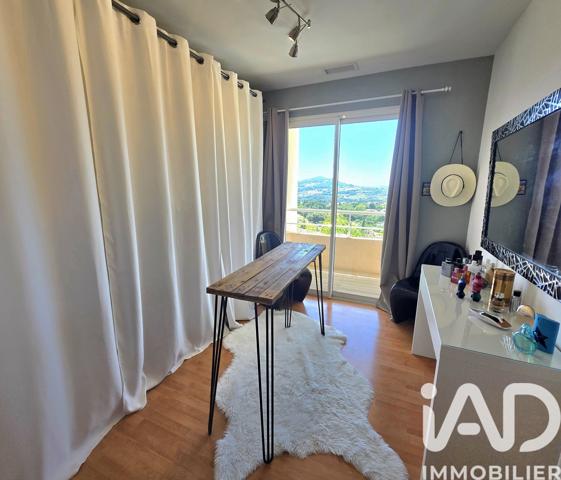 Maison à vendre 7 pièces 163 m² Le Beausset
