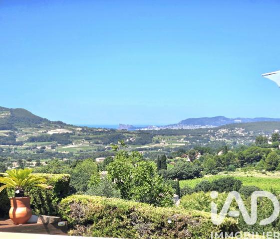 Maison à vendre 7 pièces 163 m² Le Beausset