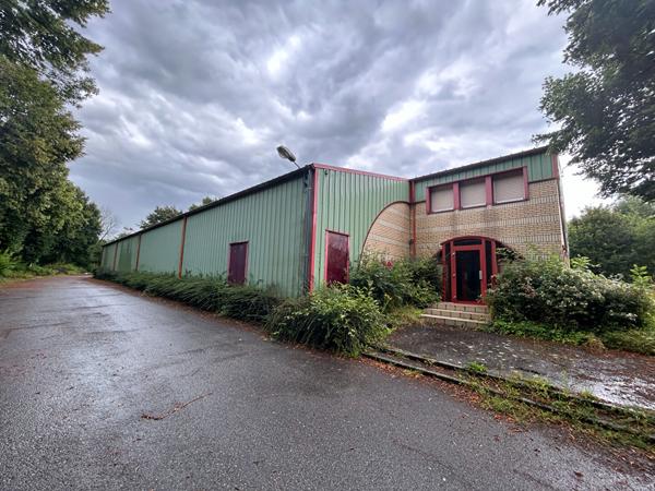 A VENDRE EN EXCLUSIVITE - BATIMENT D'ACTIVITE ENVIRON 1000 m² - PORT-BRILLET , Port brillet A VENDRE EN EXCLUSIVITE - BATIMENT D'ACTIVITE ENVIRON 1000 m² - PORT-BRILLET , Port brillet