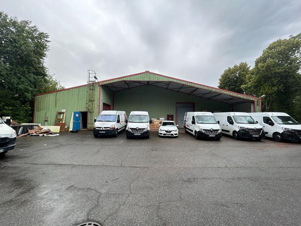A VENDRE EN EXCLUSIVITE - BATIMENT D'ACTIVITE ENVIRON 1000 m² - PORT-BRILLET , Port brillet A VENDRE EN EXCLUSIVITE - BATIMENT D'ACTIVITE ENVIRON 1000 m² - PORT-BRILLET , Port brillet
