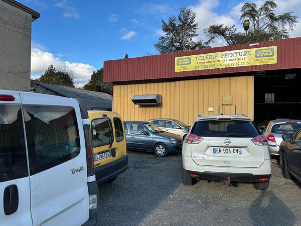 Fonds De Commerce
        
        - 620 m²