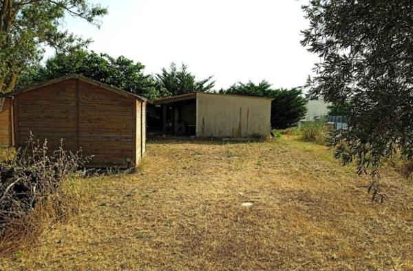 Terrain à vendre à Serignan-780m2-viabilisé-A batir-Proche mer