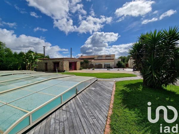 Maison à vendre 10 pièces 360 m² Grosbreuil