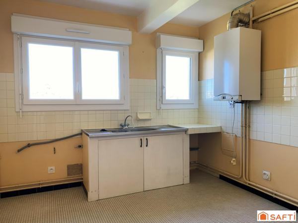 APPARTEMENT T3 AVEC BALCON, CAVE ET GARAGE