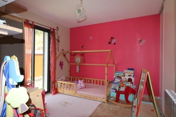 Maison à vendre    5 pièces • 160 m2 Roquevaire