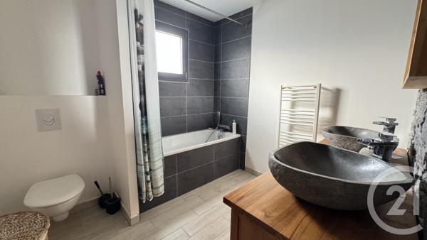 Maison à vendre  5 pièces - 113,08 m2 LA ROCHE DES ARNAUDS - 05