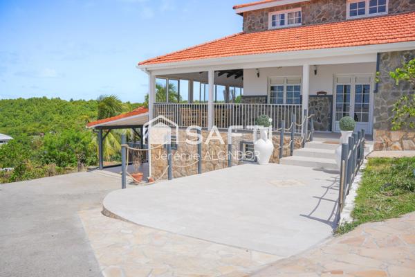 Villa d’exception au Vauclin avec vue mer et jardin