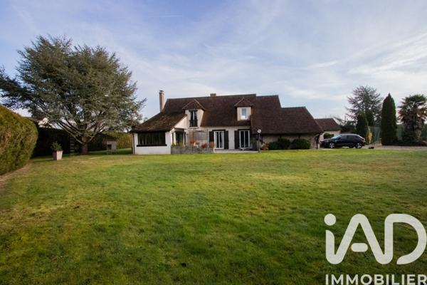 Maison à vendre 9 pièces 220 m² Le Perray-en-Yvelines