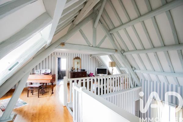 Maison à vendre 9 pièces 220 m² Le Perray-en-Yvelines