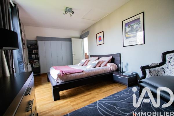 Maison à vendre 9 pièces 220 m² Le Perray-en-Yvelines