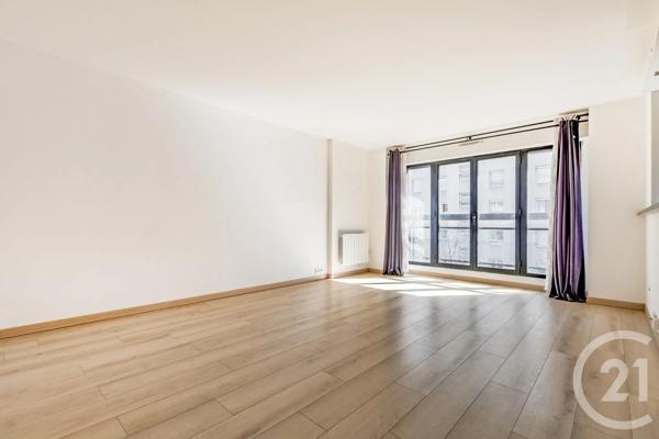 Appartement F3 à vendre  3 pièces - 82 m 2   PARIS  - 75019