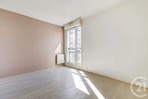 Appartement F3 à vendre  3 pièces - 82 m 2   PARIS  - 75019