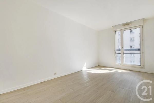 Appartement F3 à vendre  3 pièces - 82 m 2   PARIS  - 75019