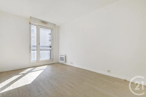 Appartement F3 à vendre  3 pièces - 82 m 2   PARIS  - 75019