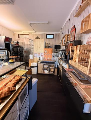 A vendre point chaud/sandwicherie/pâtisserie/snacking